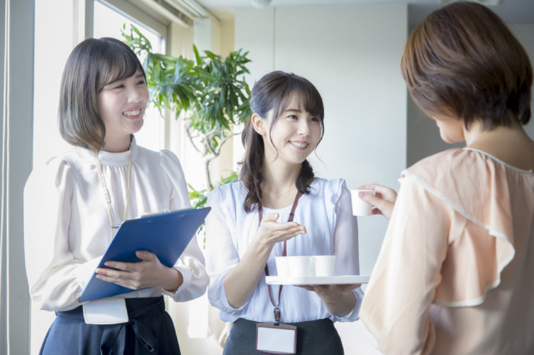 商品ロゴのイメージ、方向性を決める