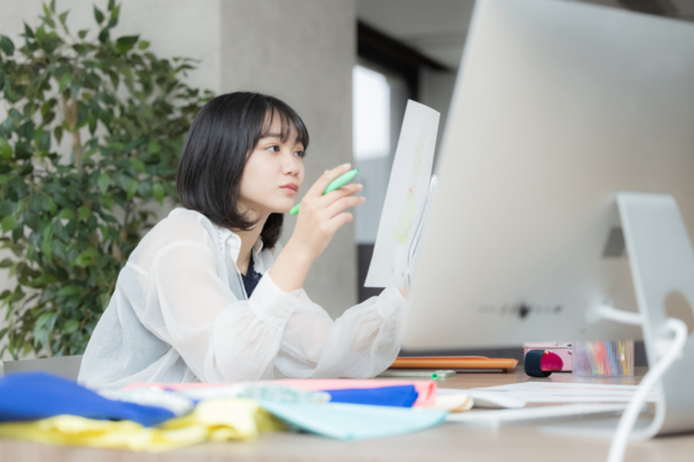 シンプルなロゴを作成する方法